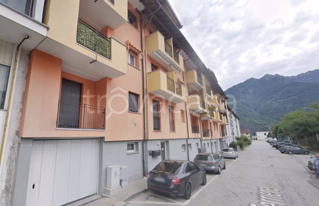 appartamento in vendita a Verbania in zona Intra