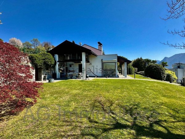casa indipendente in vendita a Verbania in zona Intra
