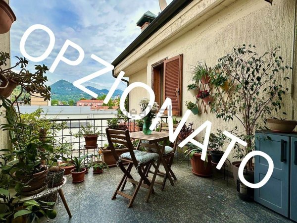appartamento in vendita a Verbania in zona Centro Città