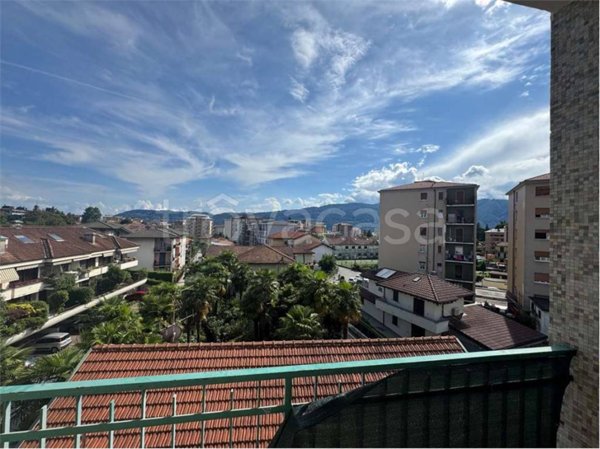 appartamento in vendita a Verbania in zona Pallanza