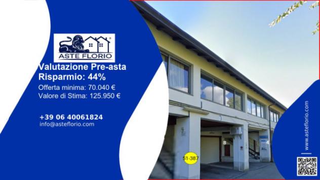 locale commerciale in vendita a Verbania in zona Intra