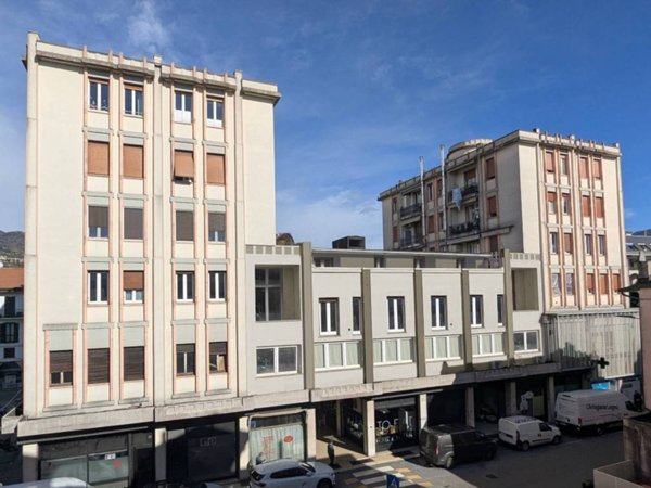 appartamento in vendita a Verbania in zona Intra