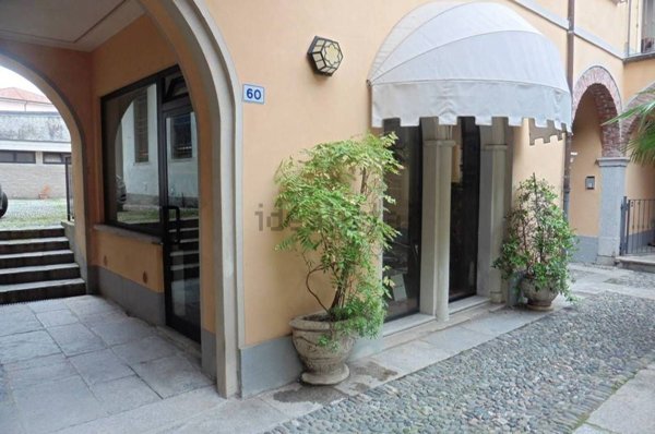 ufficio in vendita a Verbania in zona Intra