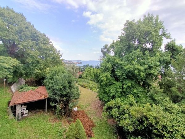 casale in vendita a Verbania in zona Suna