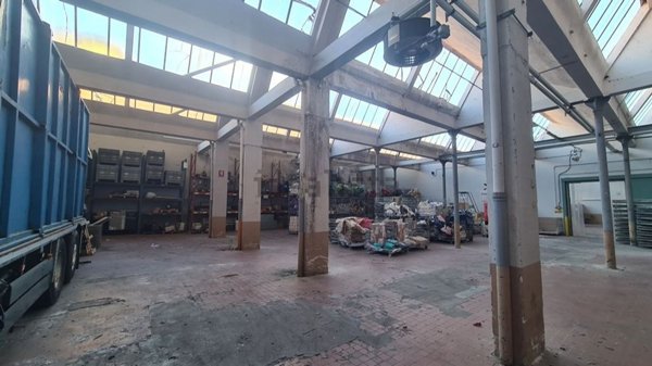 locale di sgombero in vendita a Verbania in zona Trobaso