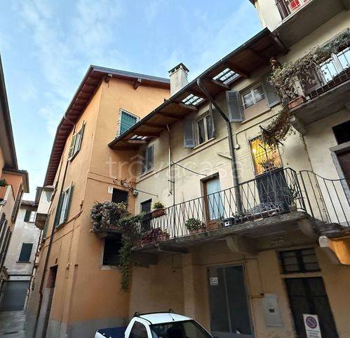 appartamento in vendita a Verbania in zona Intra