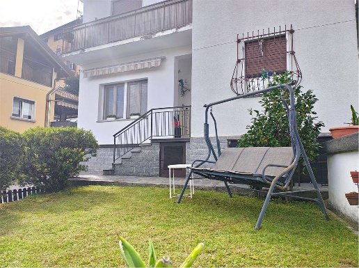 appartamento in vendita a Verbania in zona Monterosso