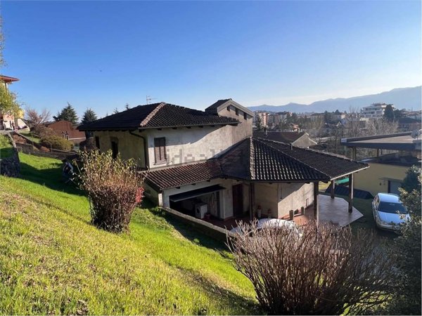 casa indipendente in vendita a Verbania