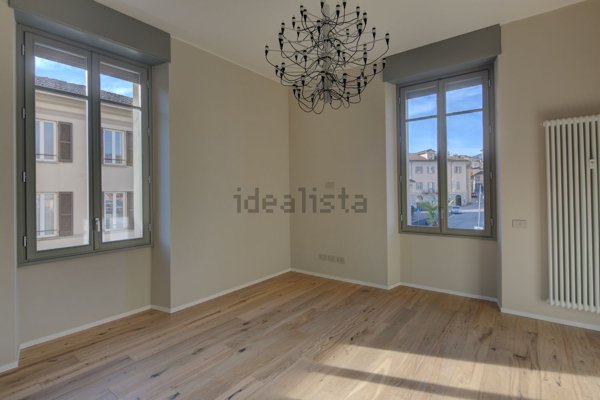 appartamento in vendita a Verbania in zona Intra