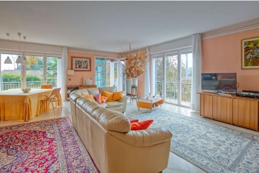 casa indipendente in vendita a Verbania in zona Intra