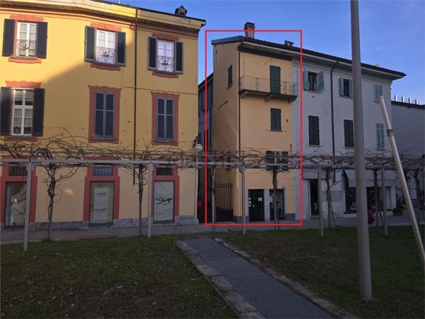 appartamento in vendita a Verbania in zona Intra