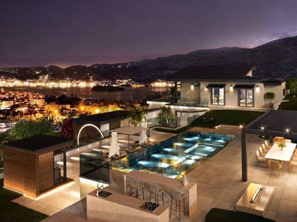 casa indipendente in vendita a Verbania in zona Suna