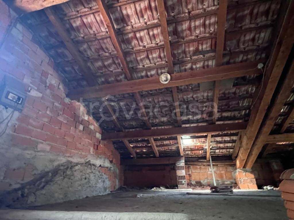 appartamento in vendita a Verbania in zona Intra