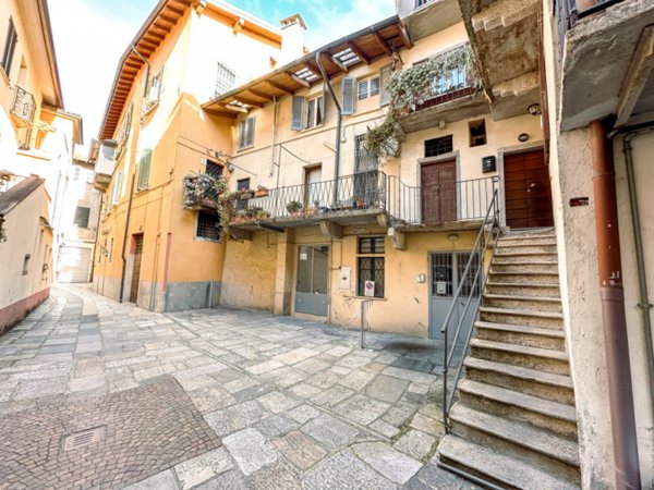 appartamento in vendita a Verbania in zona Intra