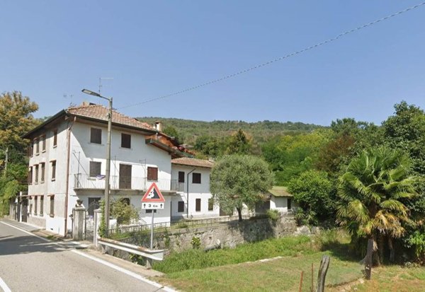 casa indipendente in vendita a Verbania