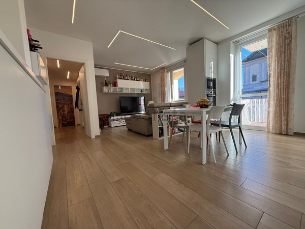 appartamento in vendita a Verbania in zona Intra