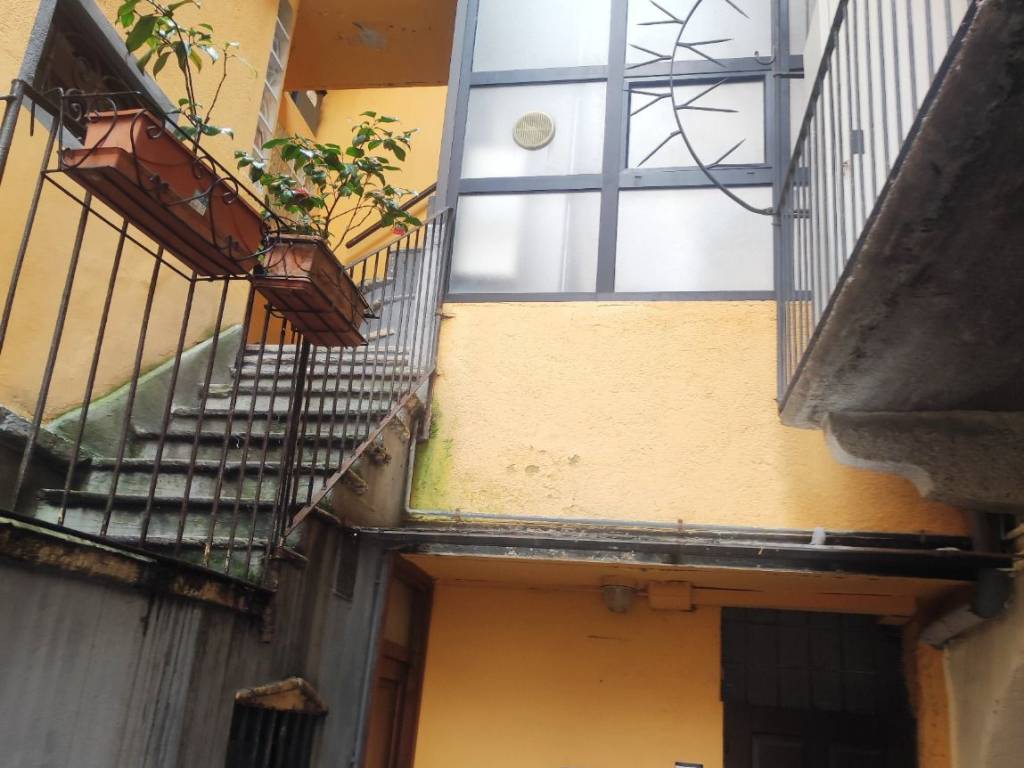 appartamento in vendita a Verbania in zona Intra