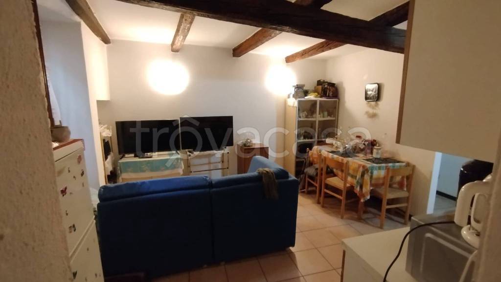 appartamento in vendita a Verbania in zona Intra