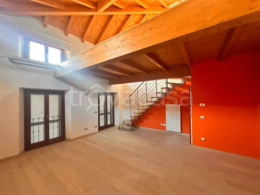 appartamento in vendita a Verbania in zona Intra