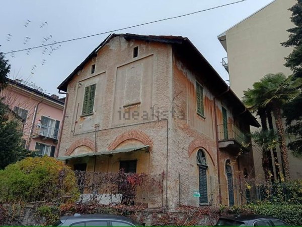 casa indipendente in vendita a Verbania