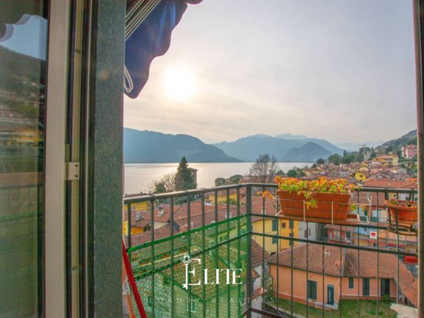 appartamento in vendita a Verbania in zona Suna