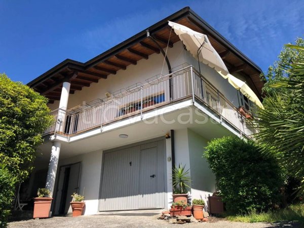 casa indipendente in vendita a Verbania