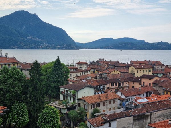 appartamento in vendita a Verbania in zona Intra
