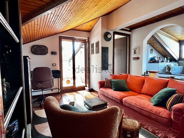 appartamento in vendita a Verbania in zona Castagnola