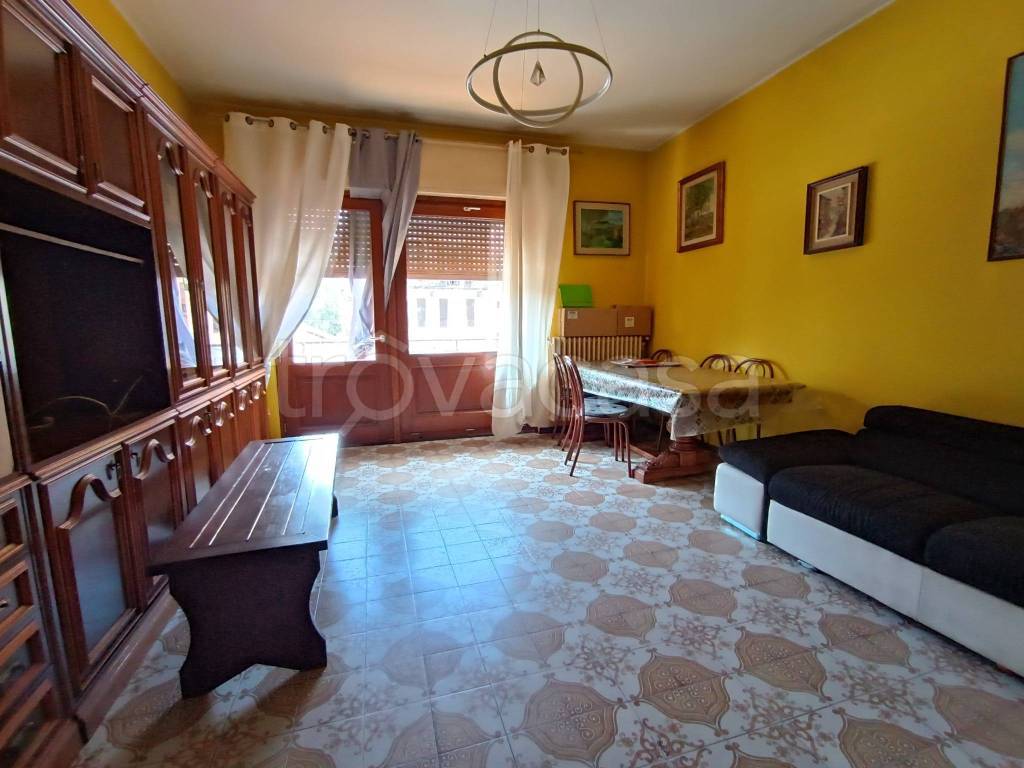 appartamento in vendita a Verbania in zona Intra