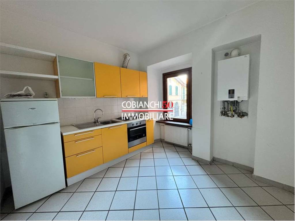 appartamento in vendita a Verbania in zona Intra