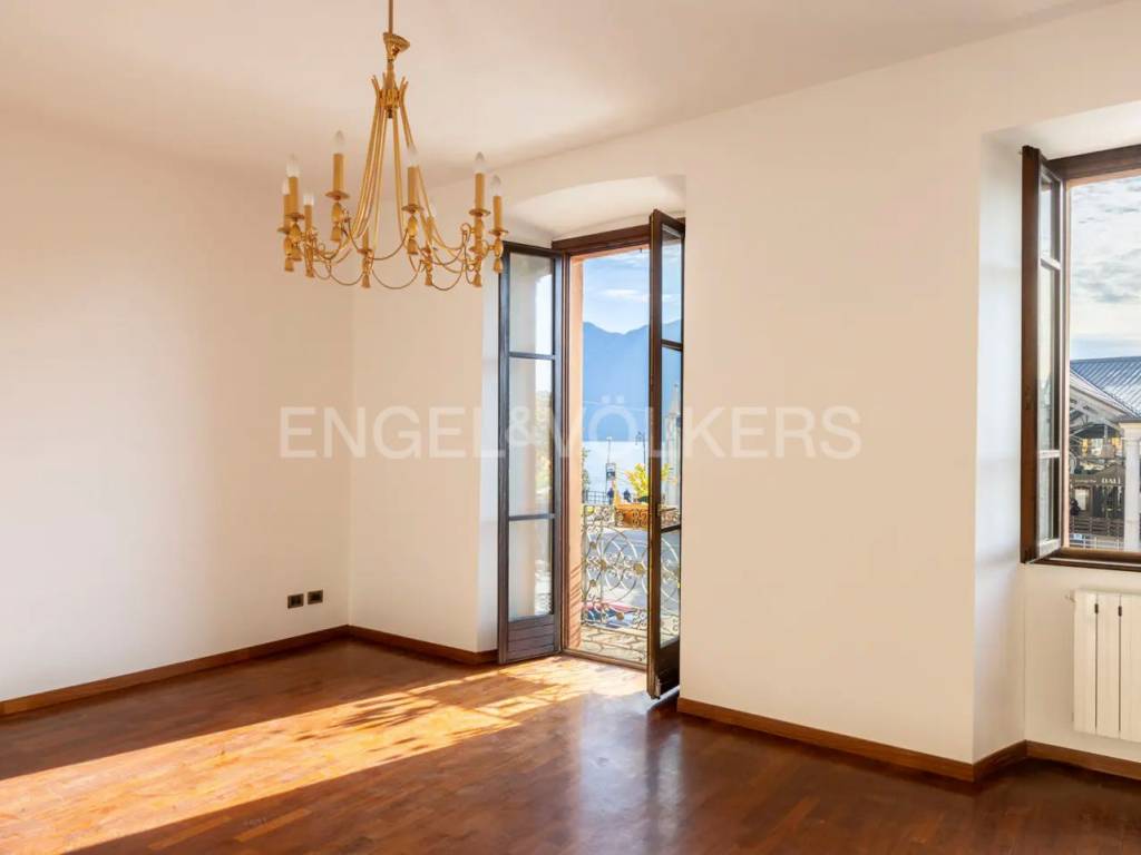 appartamento in vendita a Verbania in zona Intra