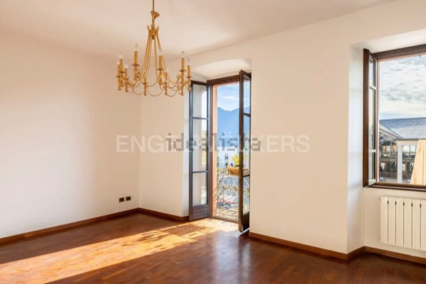 appartamento in vendita a Verbania in zona Intra