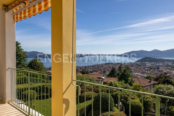 casa indipendente in vendita a Verbania in zona Zoverallo