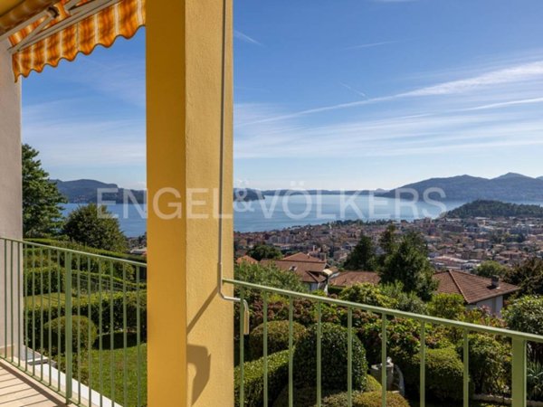 casa indipendente in vendita a Verbania in zona Zoverallo