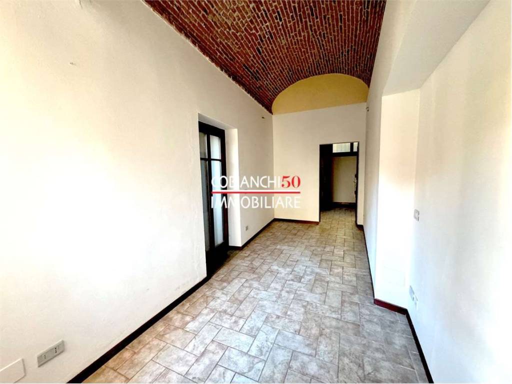 ufficio in vendita a Verbania in zona Intra