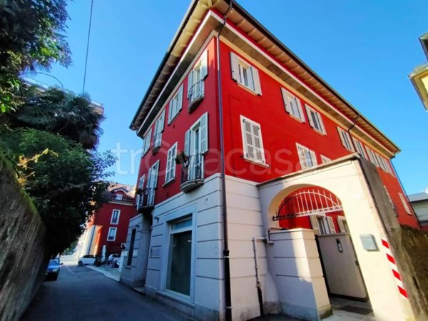appartamento in vendita a Verbania in zona Intra