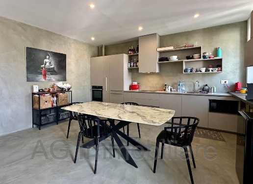 appartamento in vendita a Verbania in zona Intra