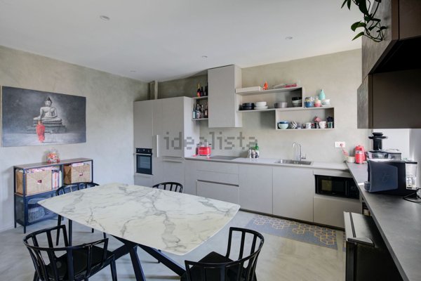 appartamento in vendita a Verbania in zona Intra