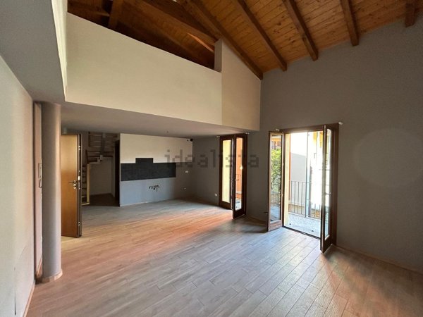 appartamento in vendita a Verbania in zona Intra