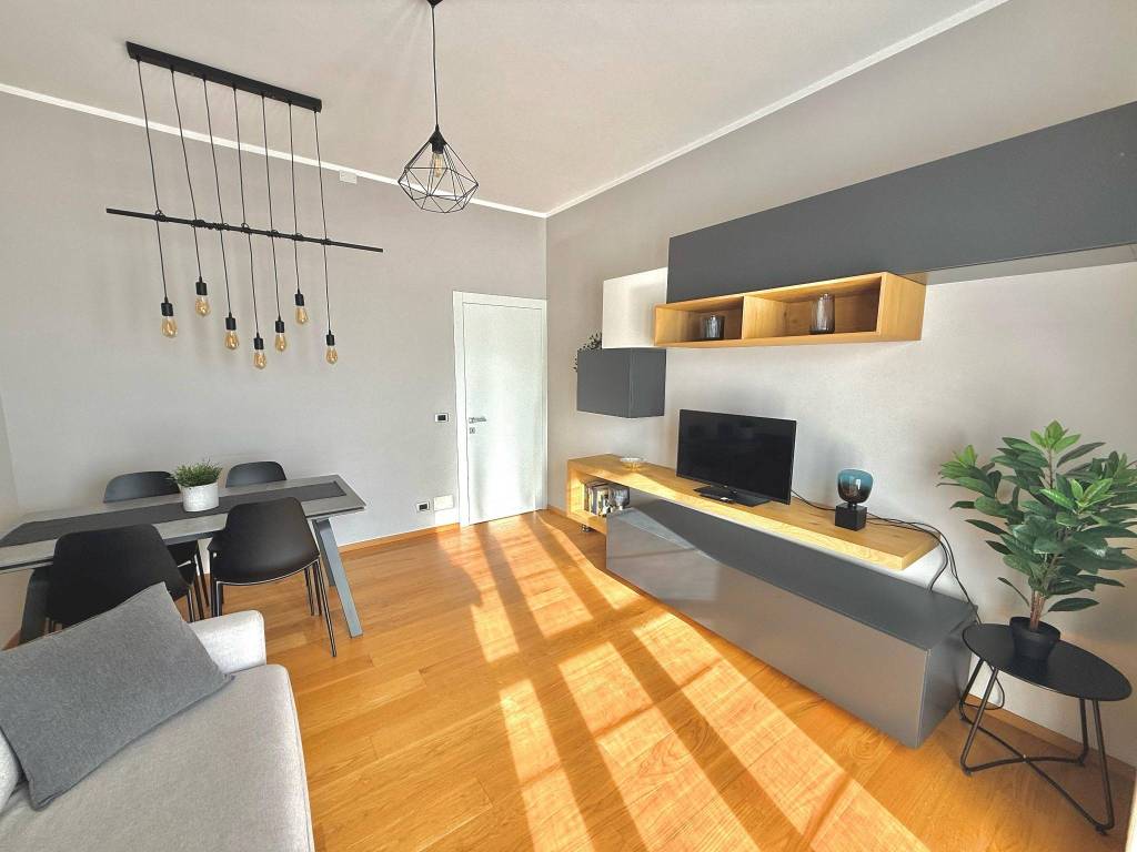 appartamento in vendita a Verbania in zona Intra