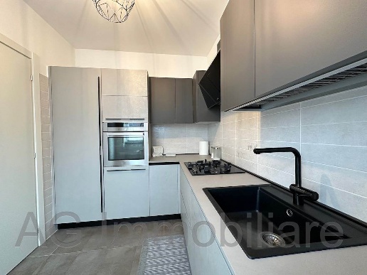 appartamento in vendita a Verbania in zona Intra