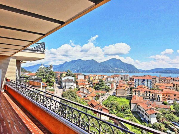 appartamento in vendita a Verbania in zona Intra