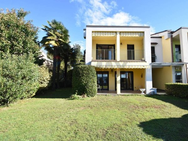casa indipendente in vendita a Verbania in zona Intra