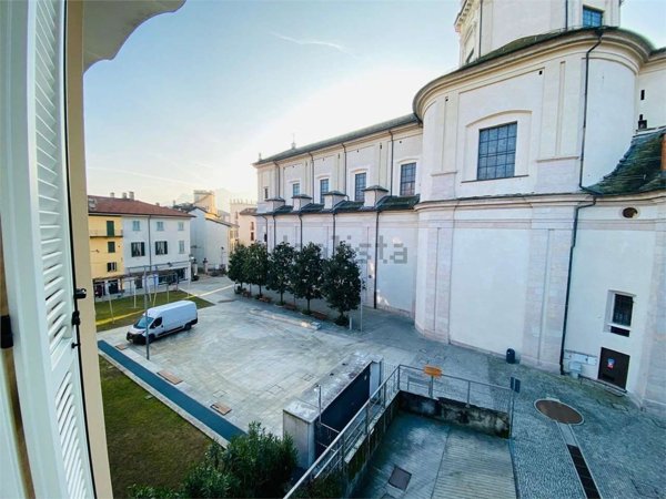 appartamento in vendita a Verbania in zona Intra