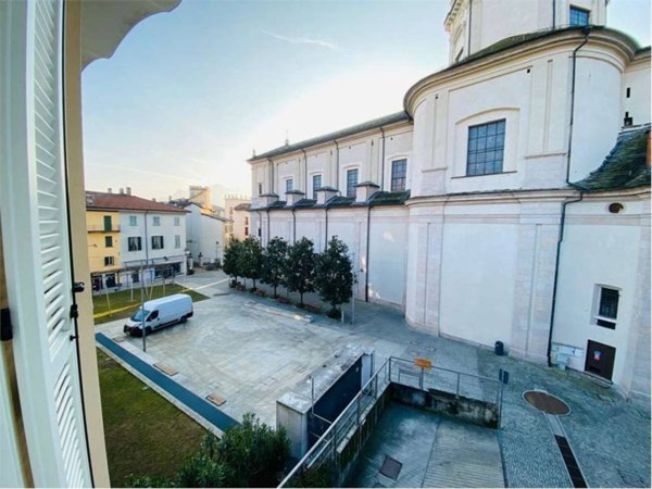 appartamento in vendita a Verbania in zona Intra