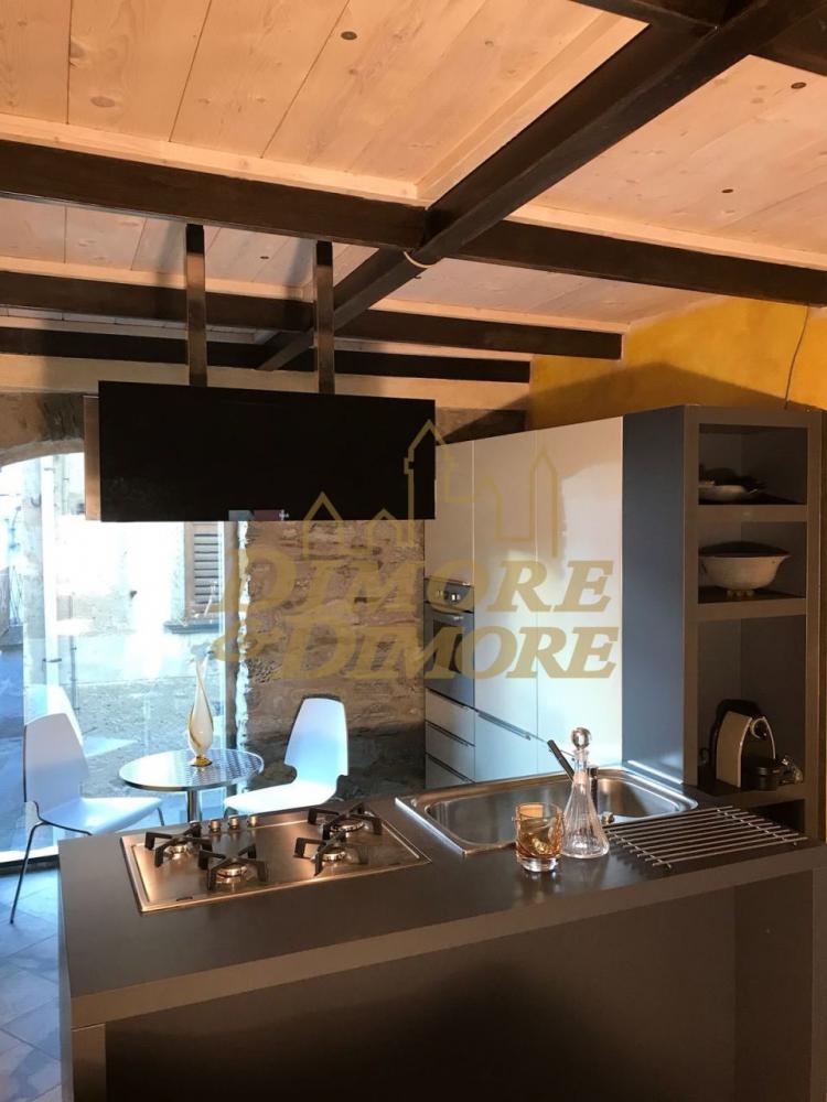 appartamento in vendita a Verbania in zona Antoliva