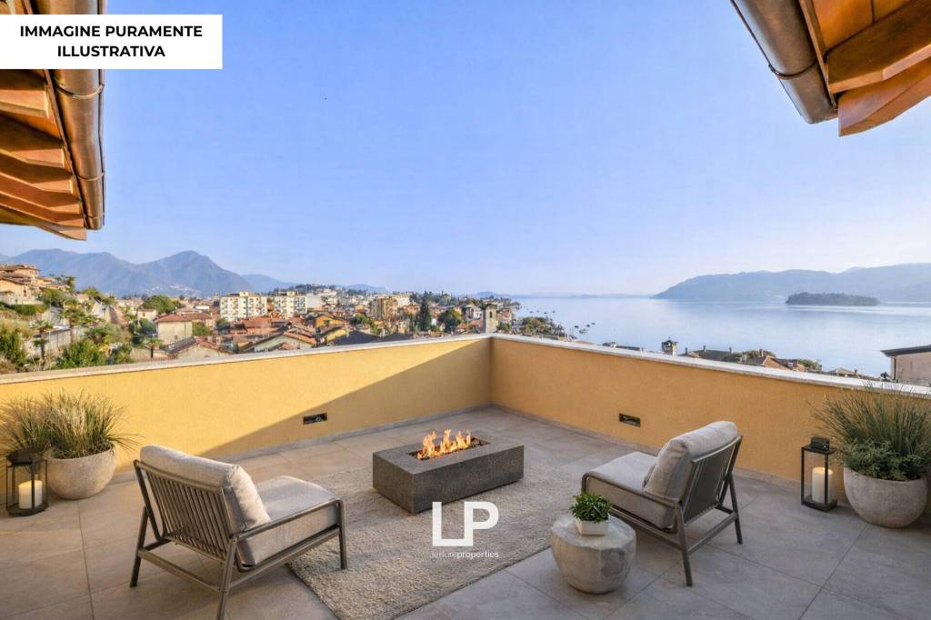 appartamento in vendita a Verbania in zona Suna