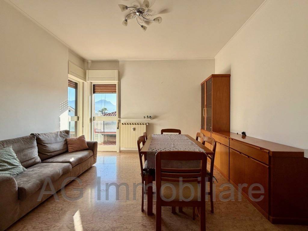 appartamento in vendita a Verbania in zona Intra