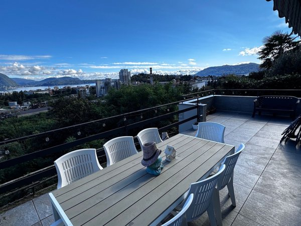 casa indipendente in vendita a Verbania