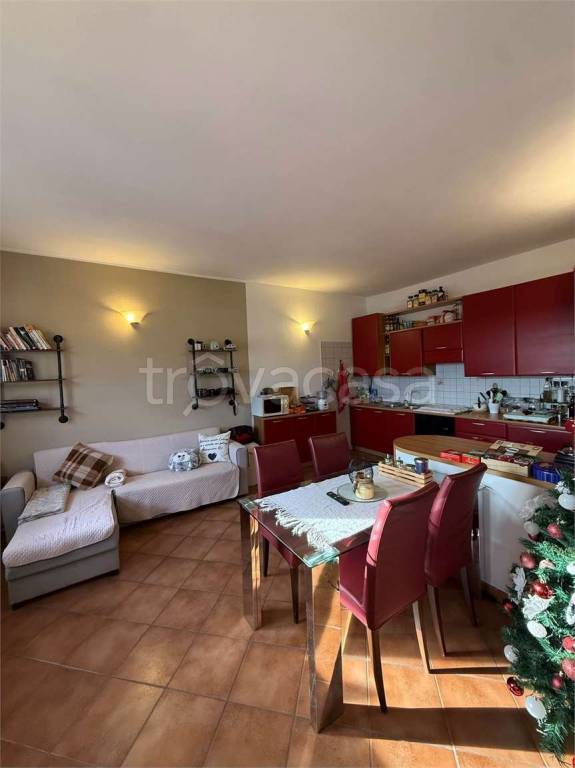 appartamento in vendita a Verbania in zona Possaccio